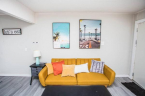 806 Oasis at Ave U! 1Bedroom and 1Bath